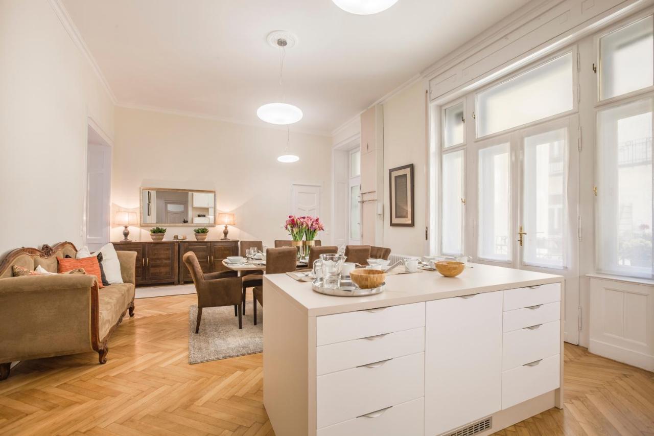 Modernized Unique Huge Central Apartment On 135Sqm Budapešť Exteriér fotografie