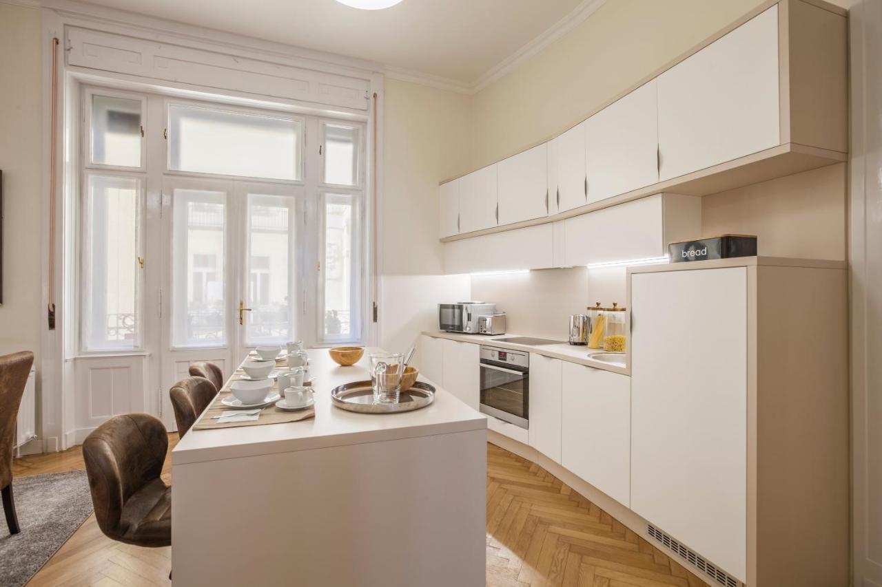 Modernized Unique Huge Central Apartment On 135Sqm Budapešť Exteriér fotografie