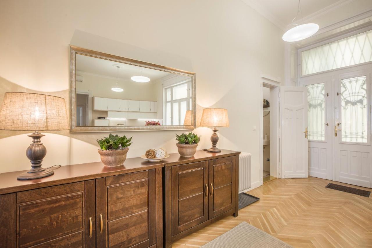 Modernized Unique Huge Central Apartment On 135Sqm Budapešť Exteriér fotografie