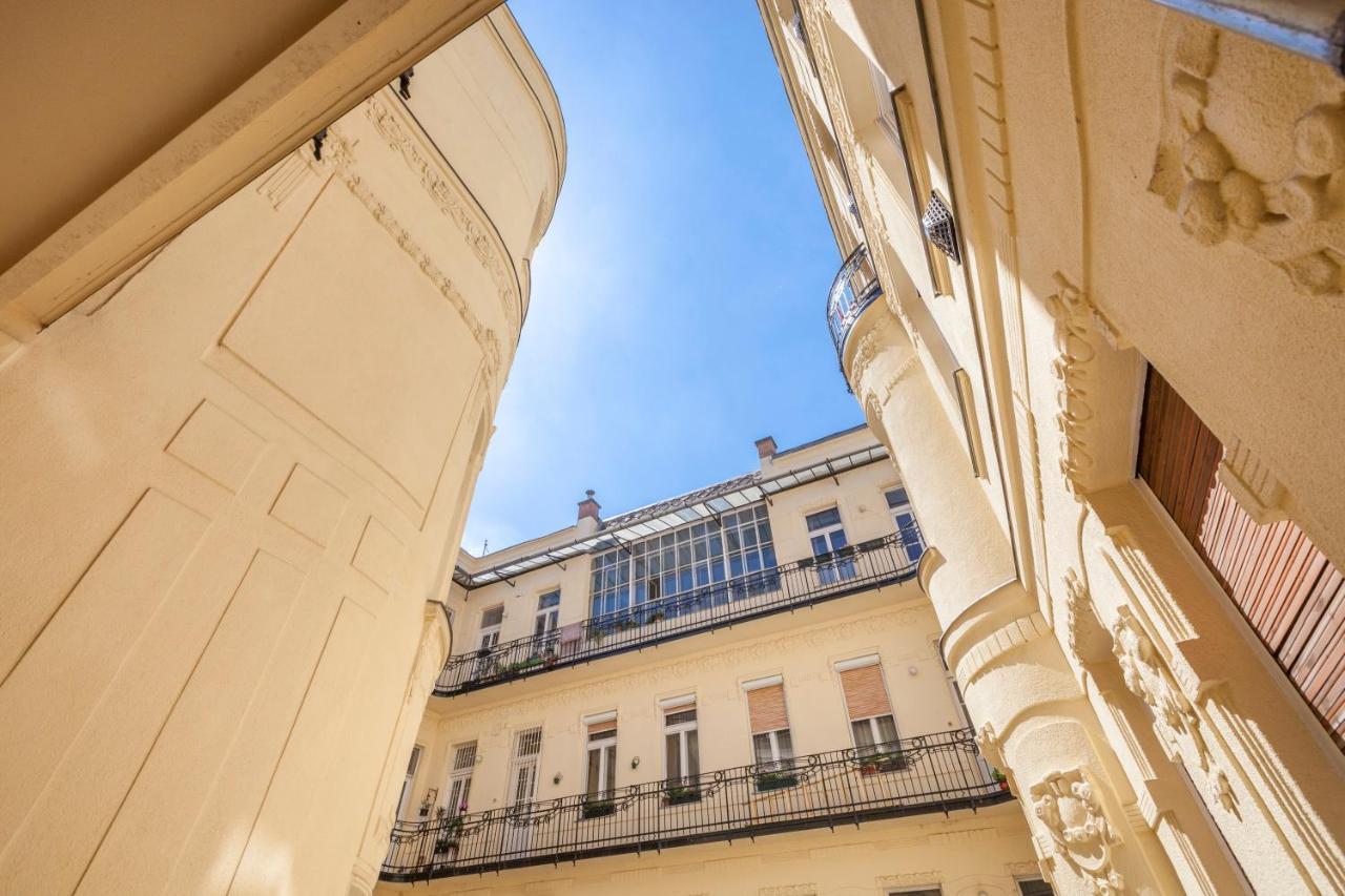 Modernized Unique Huge Central Apartment On 135Sqm Budapešť Exteriér fotografie